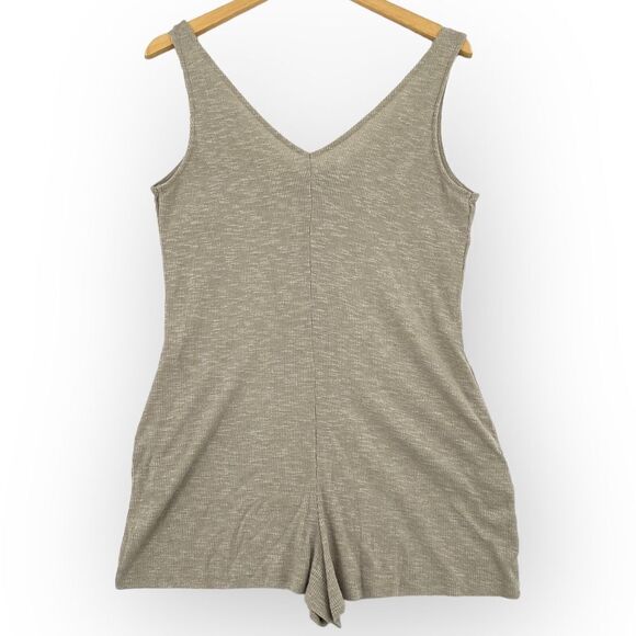 Glamorous Knit Ribbed Romper NWOT 6 - Picture 2 of 6